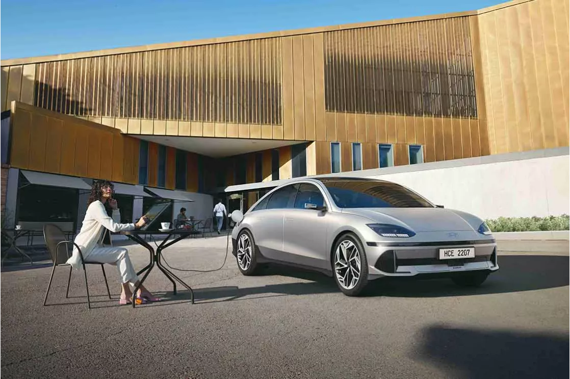 Hyundai IONIQ 6 Electrified Streamliner Debuts with Extended Range and Innovative Personal Space 