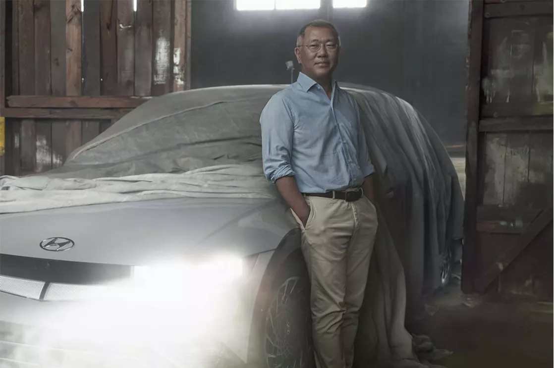 Hyundai Motor Group Executive Chair Euisun Chung Named MotorTrend Person of the Year, Topping Its 2023 Power List 