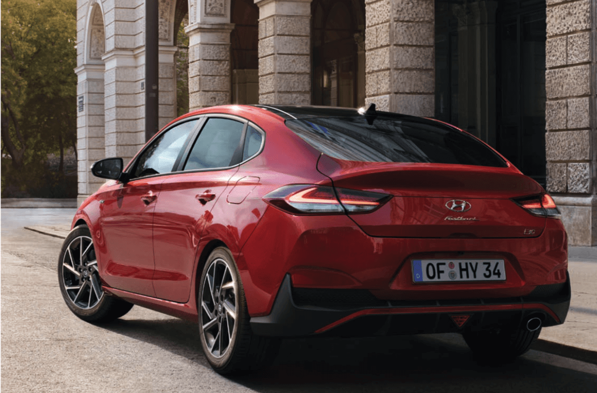 Descubre el nuevo Hyundai i30 fastback Híbrido 48V