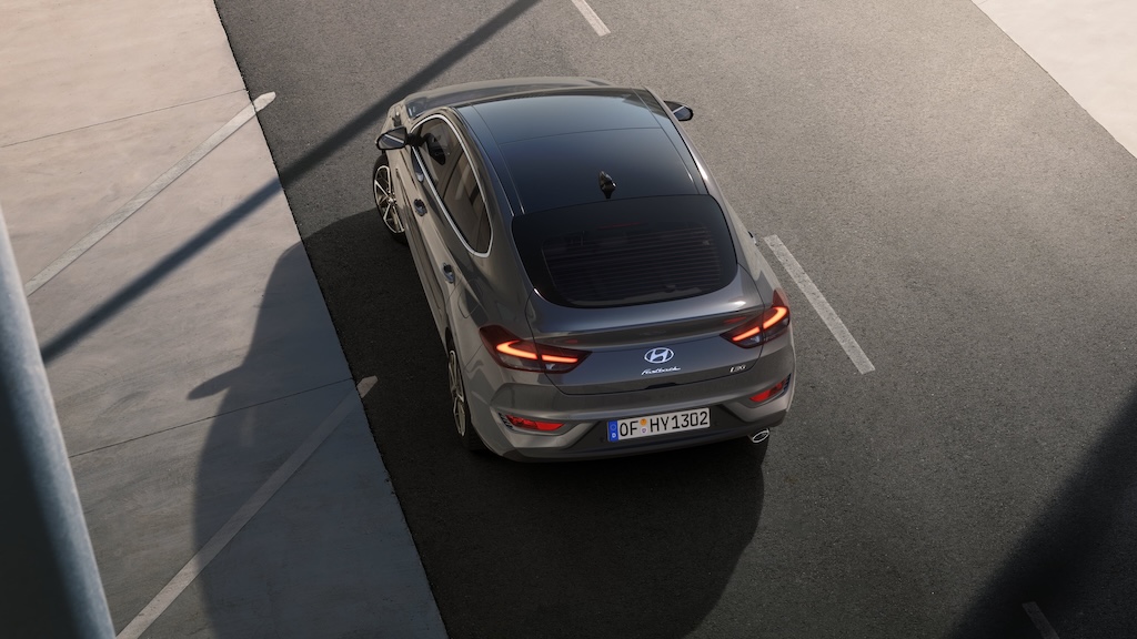 Descubre el nuevo Hyundai i30 fastback Híbrido 48V