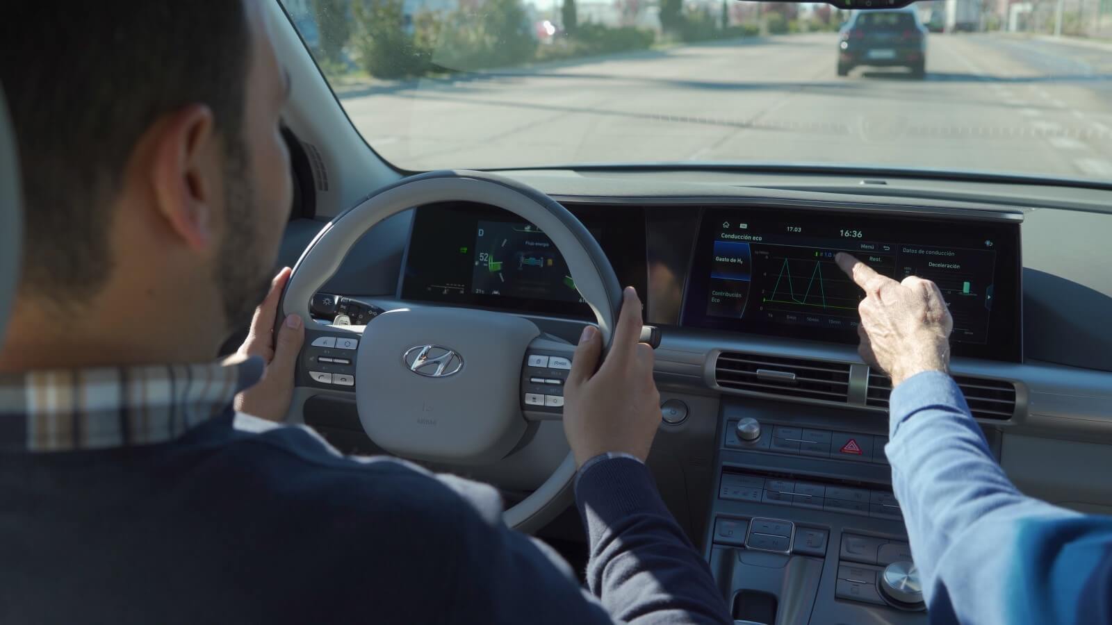 El coche de hidrógeno: ¿qué es, cómo funciona y cuál es su autonomía real?