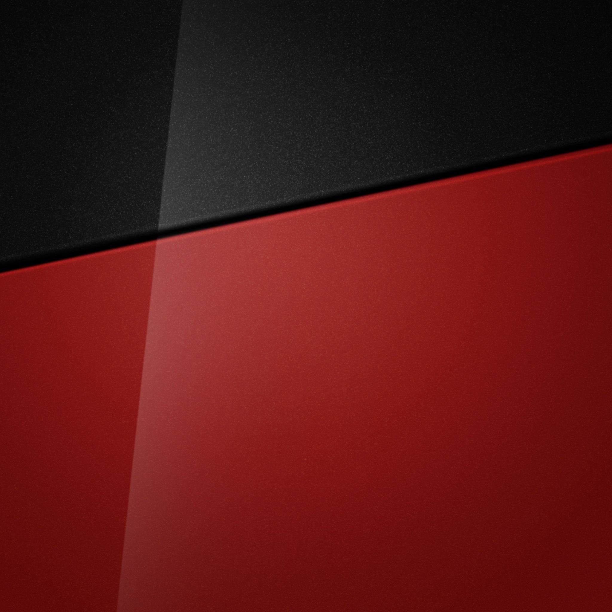 Ultimate Red et toit contrasté Abyss Black