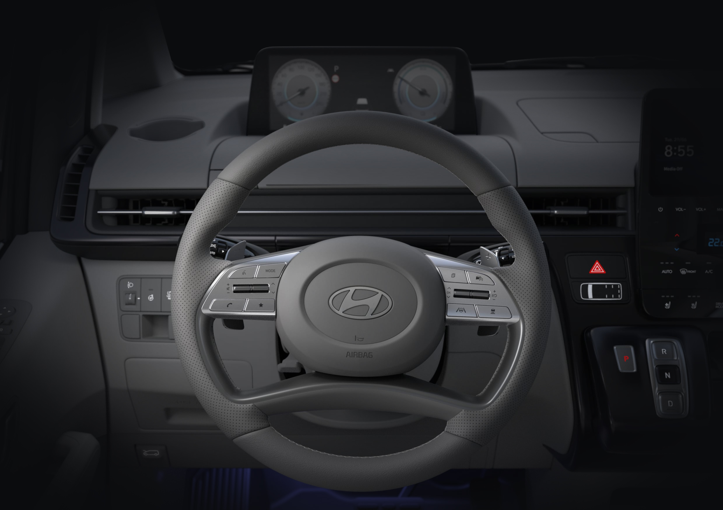 Cruscotto e volante di Hyundai STARIA Full Hybrid.