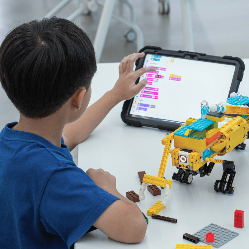 Spot Coding Workshop as Kids Workshop in HMGICS
