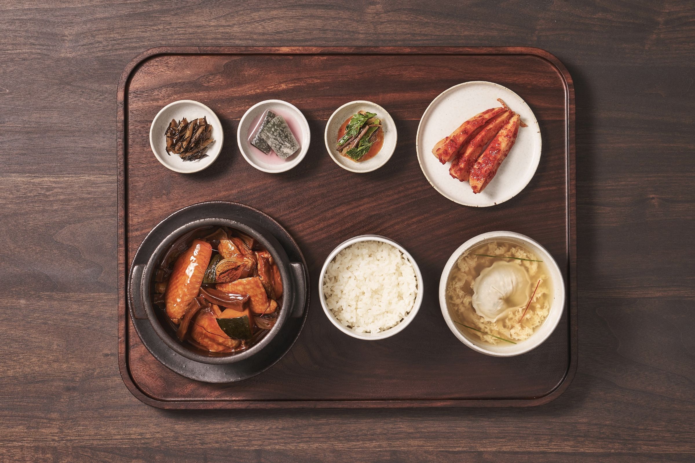 Spicy Chicken Jjim with Sweet Pumpkin and Dried Acorn Jelly
