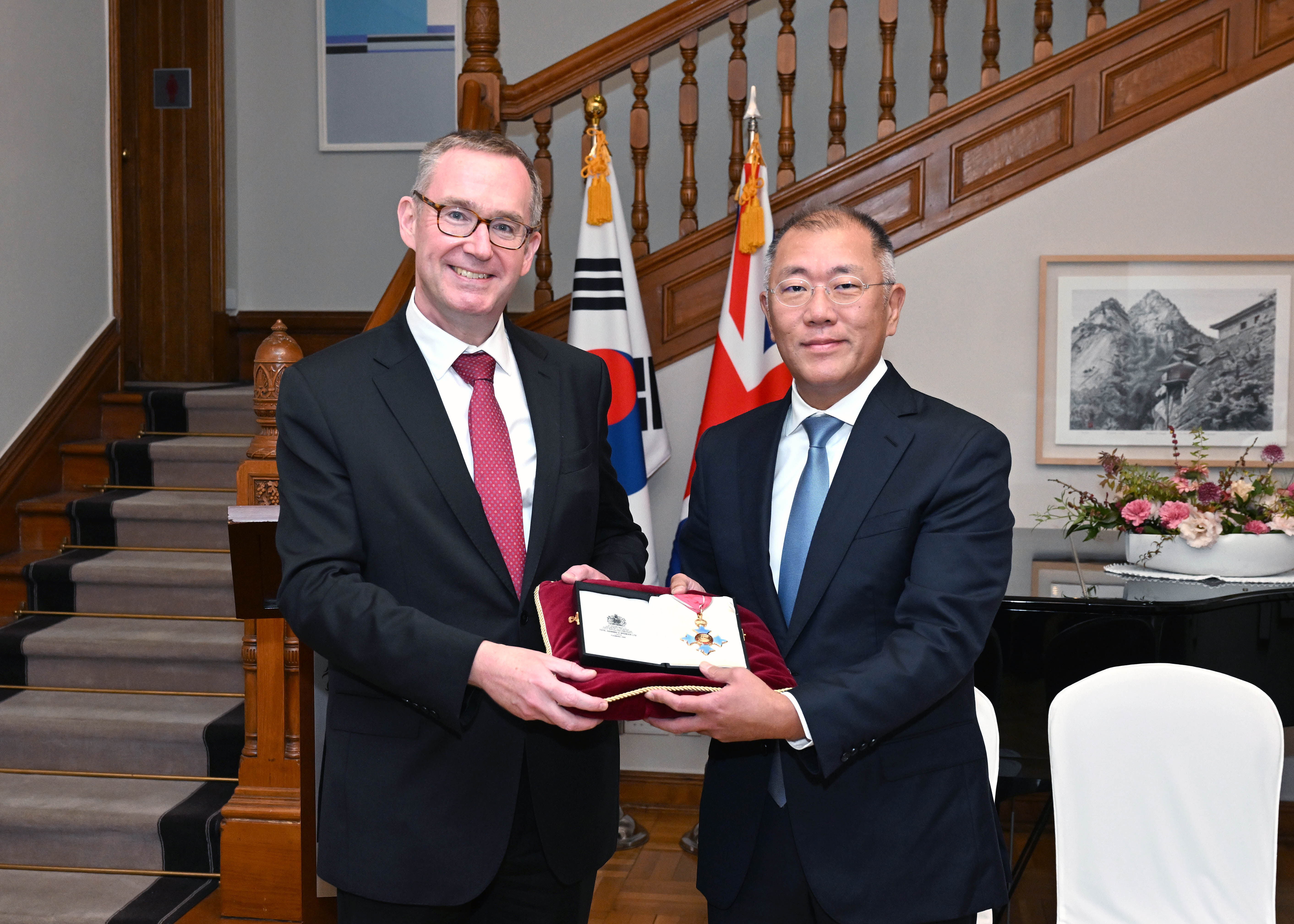 #Hyundai Motor Group #Executive Chair #Euisum Chung #CBE 