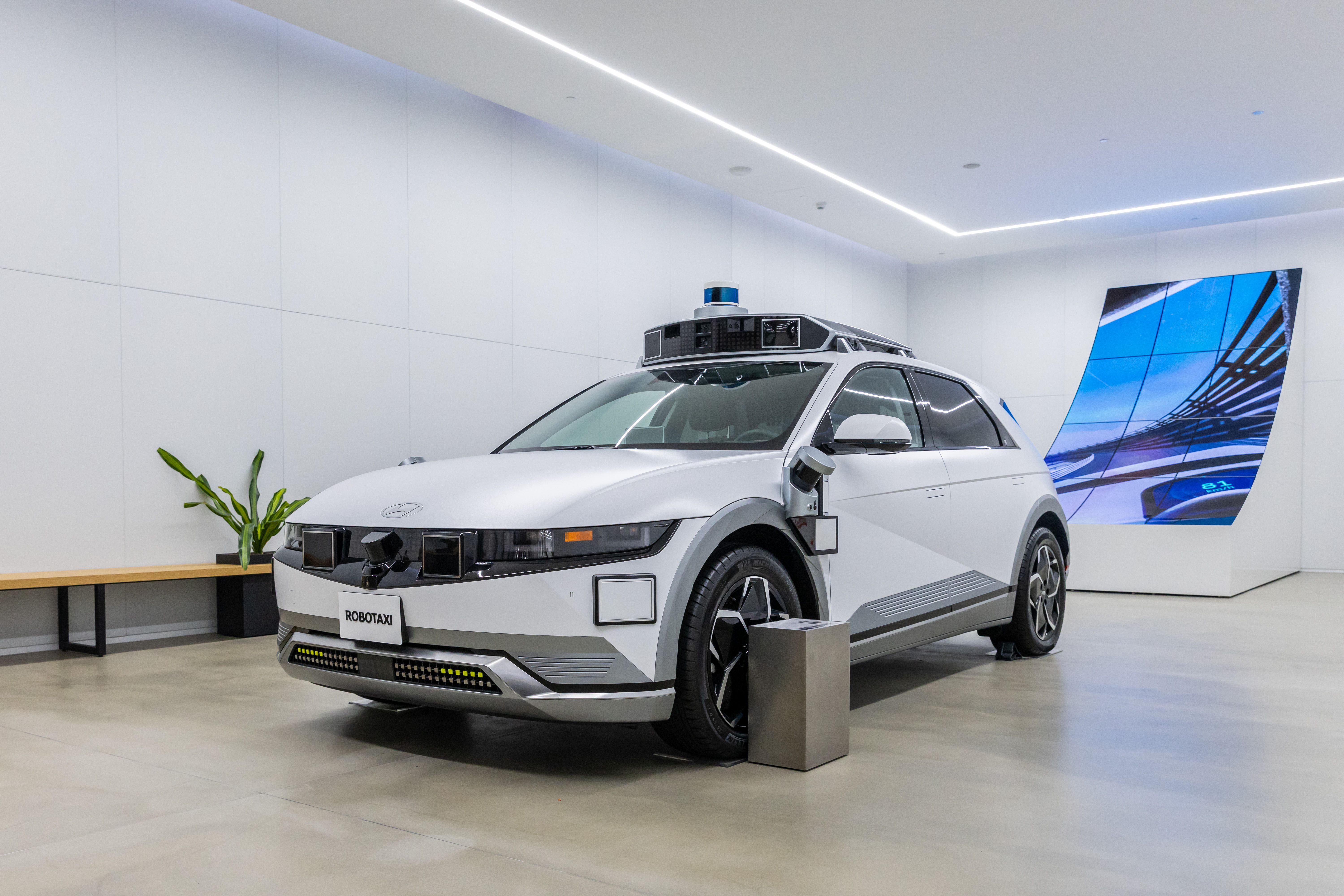 IONIQ 5 Robotaxi