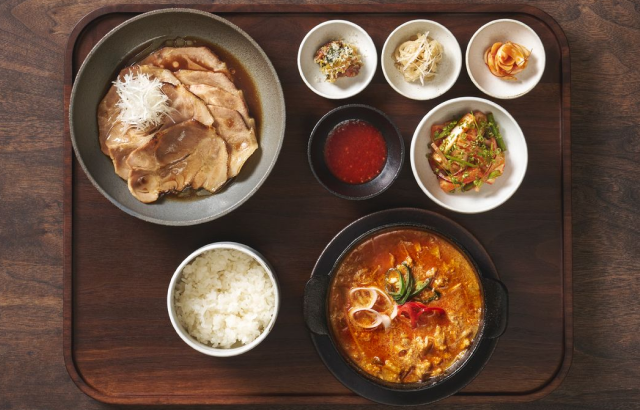 Ground Soybean Stew with Mangrove Crab