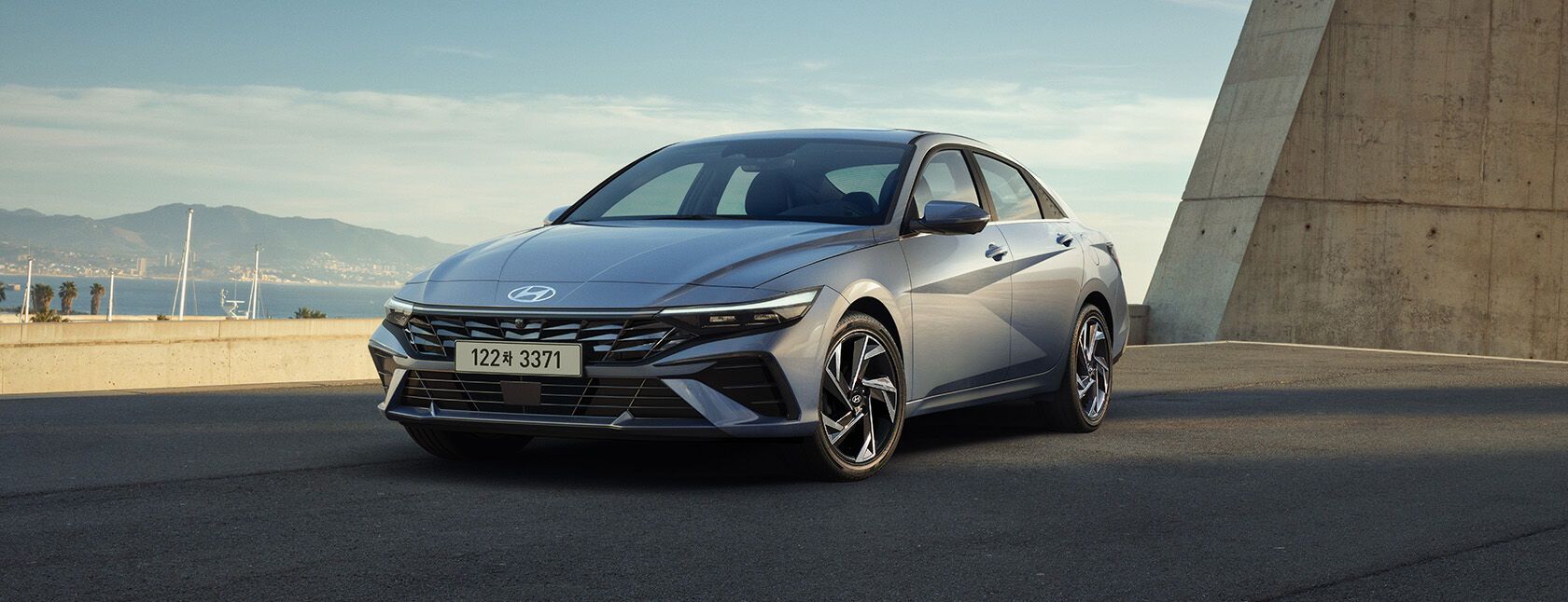 아반떼 하이브리드 외관