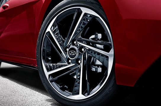 AVANTE N Line 18” Alloy Wheels & Side Sill