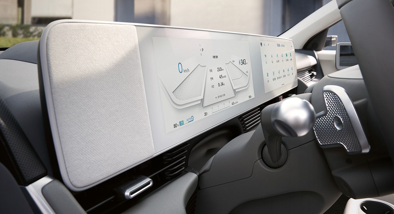 아이오닉 5 - 클러스터 (12.3인치 컬러 LCD) / 12.3인치 내비게이션