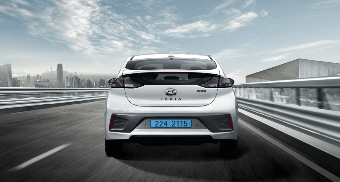 IONIQ Electric Q트림 풀옵션 (폴라 화이트)