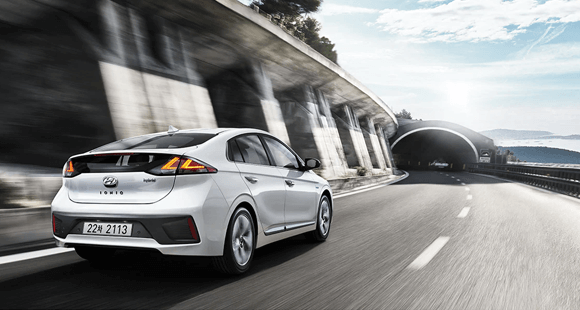 IONIQ Hybrid Q트림 풀옵션 (폴라 화이트)