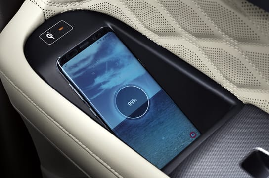 Palisade Wireless charging in door panels (second row)