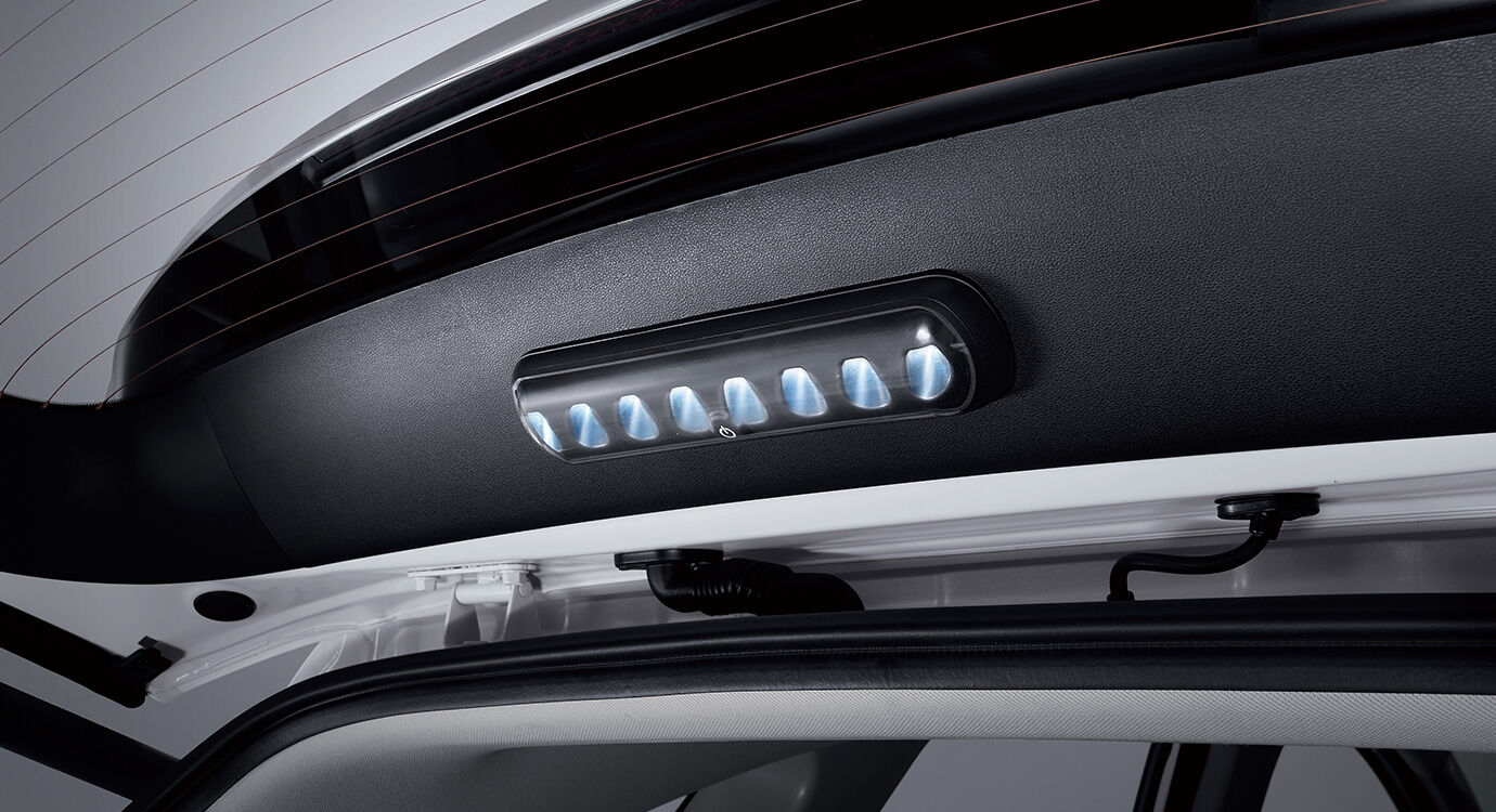TUCSON Hybrid LED Tailgate lamp (touch-activated)