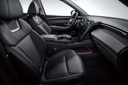 TUCSON HYBRID interior color - Black one-tone (Leather seat)