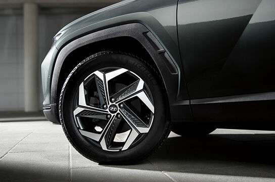 TUCSON 19-inch alloy wheel